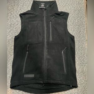 Men's Black Fleece Vest with Zipper Pockets